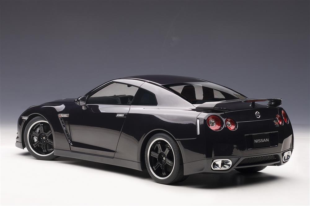 Nissan gt-r r35 spec v - ultimate opal black #5
